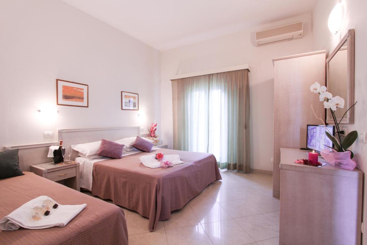 Hotel Villa Sole Resort Bellaria-Igea Marina Exterior photo