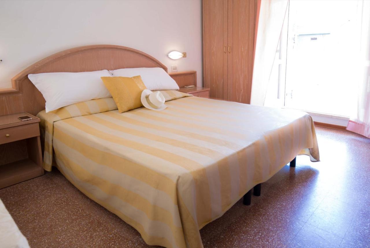 Hotel Villa Sole Resort Bellaria-Igea Marina Exterior photo